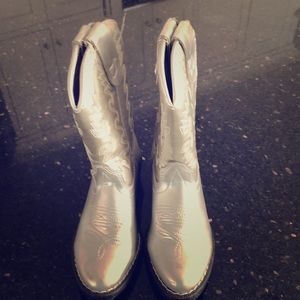 Nordstrom Shoes - Nordstrom cowboy boots children’s size 9 Nordstrom Shoes - Nordstrom cowboy boots children’s size 9